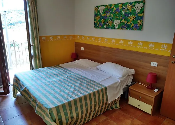 Ristorante Baobab アパートホテル Controguerra